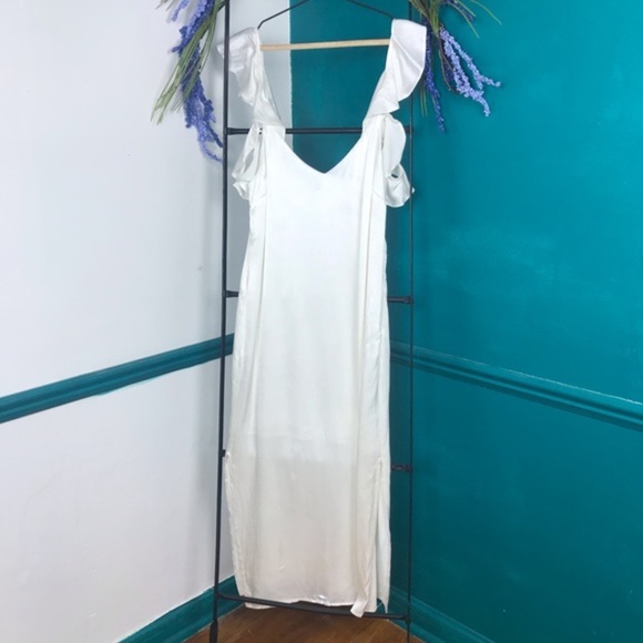 Wayf ivory satin slip dress. Midi small - Picture 3 of 8